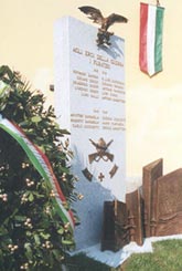 foto del monumento ai caduti di Furato